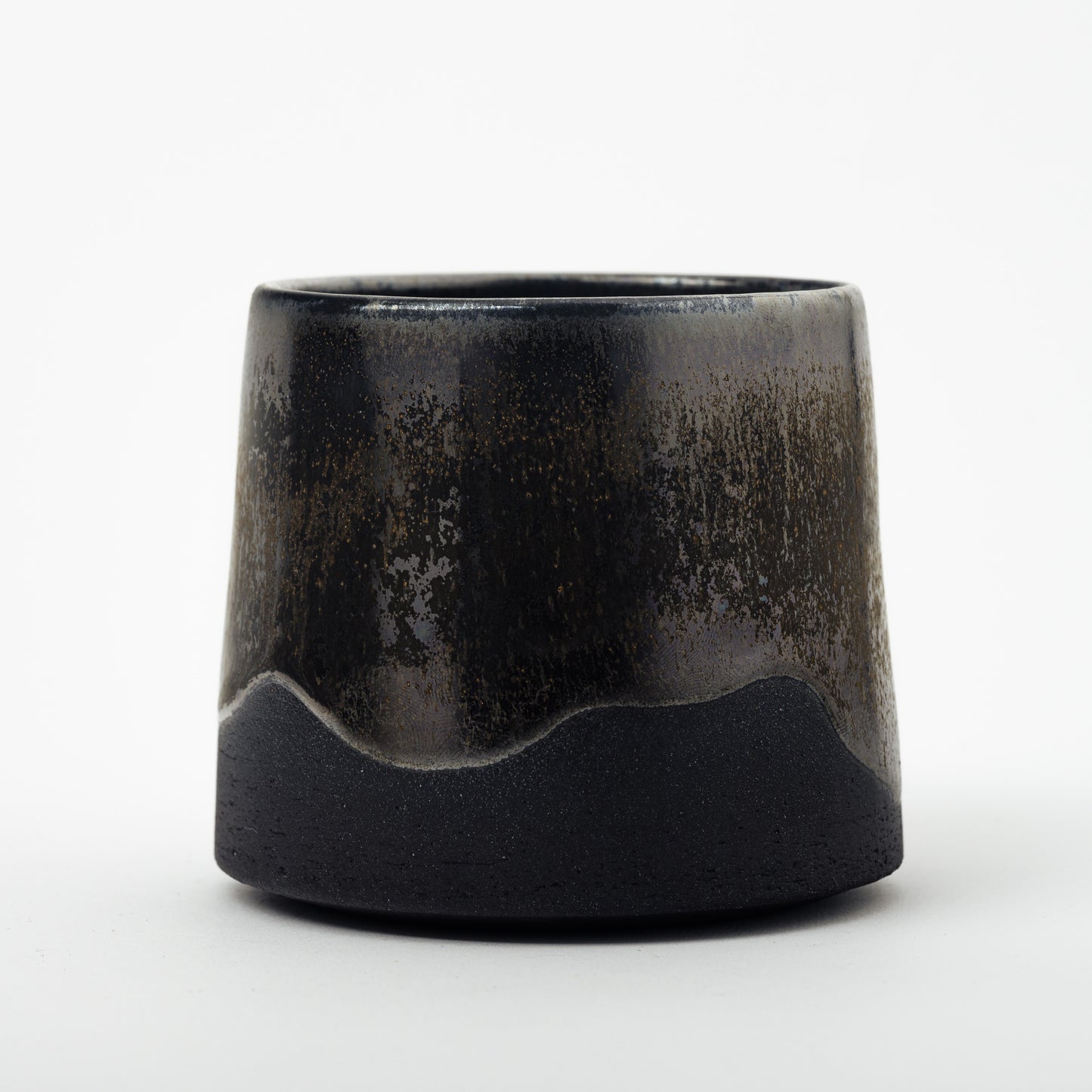 Liana Black-Silver Cups