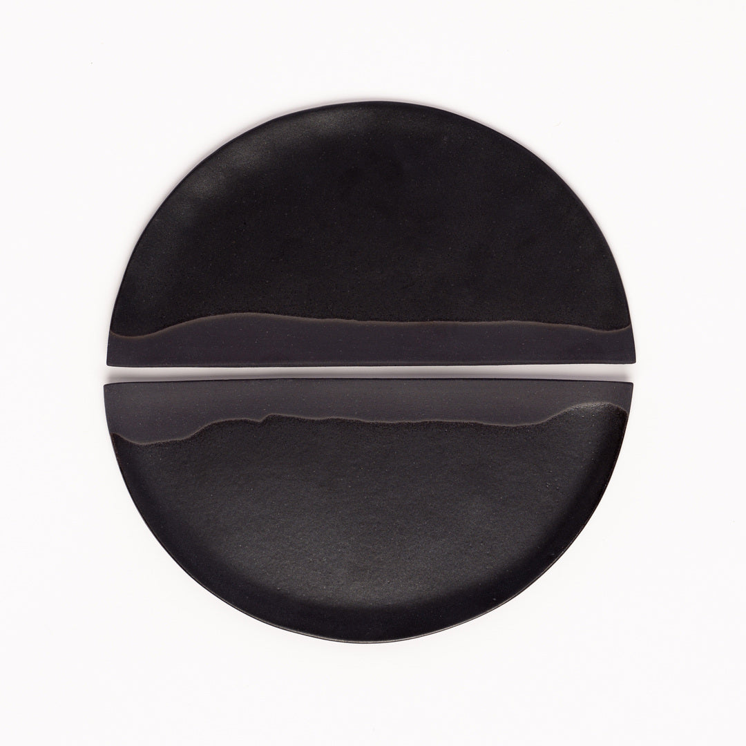 Simona Črn Black plates